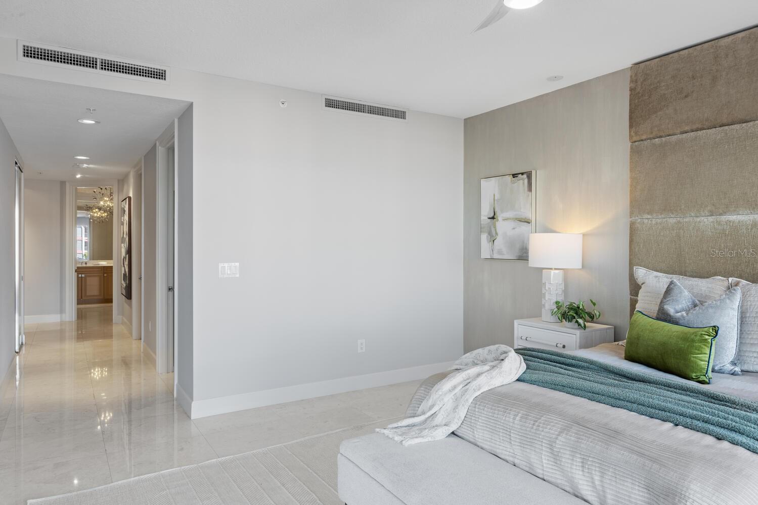 THE TOWER RESIDENCES - Residential