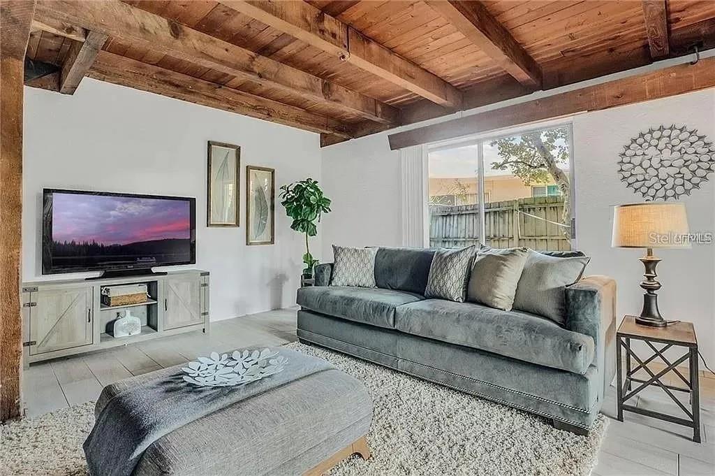 SHORE ACRES EDGEWATER SEC - Residential