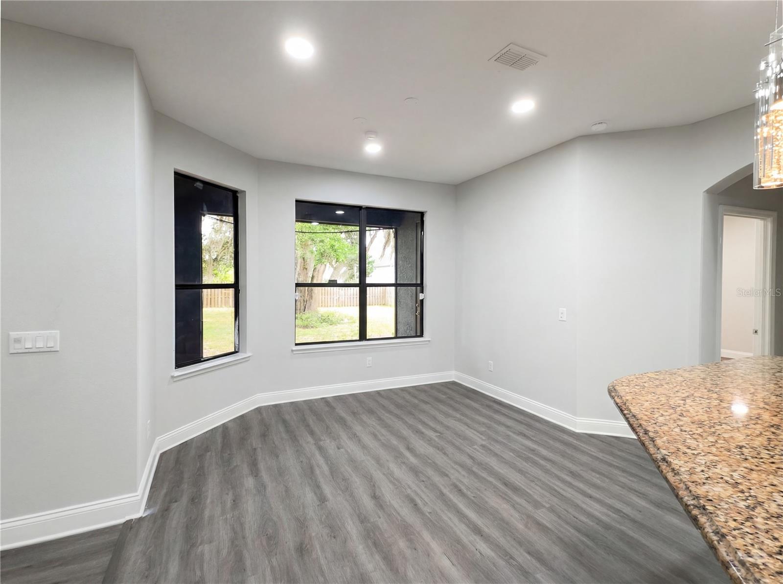 CRYSTAL COVE PH 02 - Residential