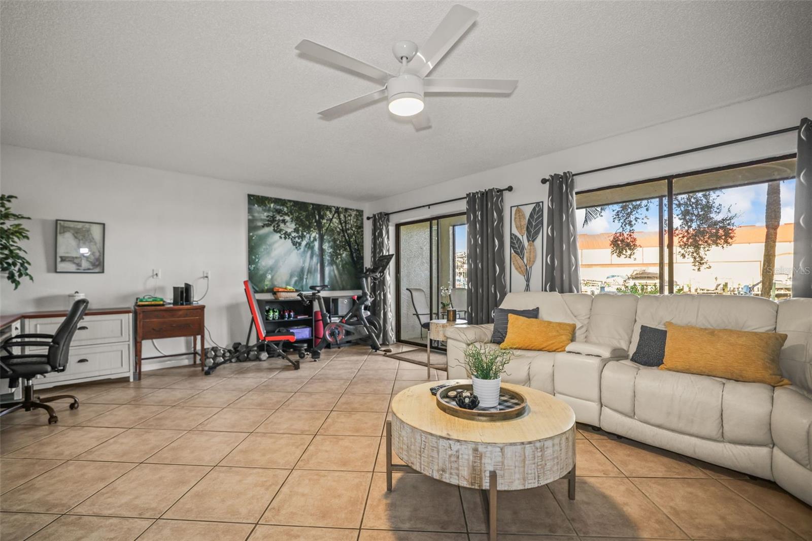 CURLEW LANDINGS UNIT 2 - Residential