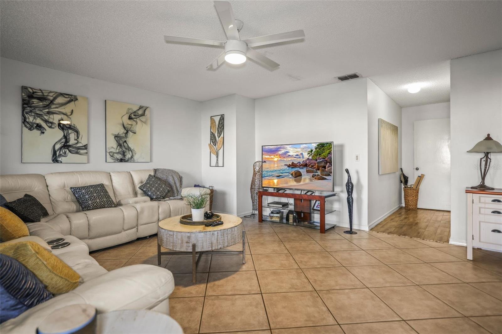 CURLEW LANDINGS UNIT 2 - Residential