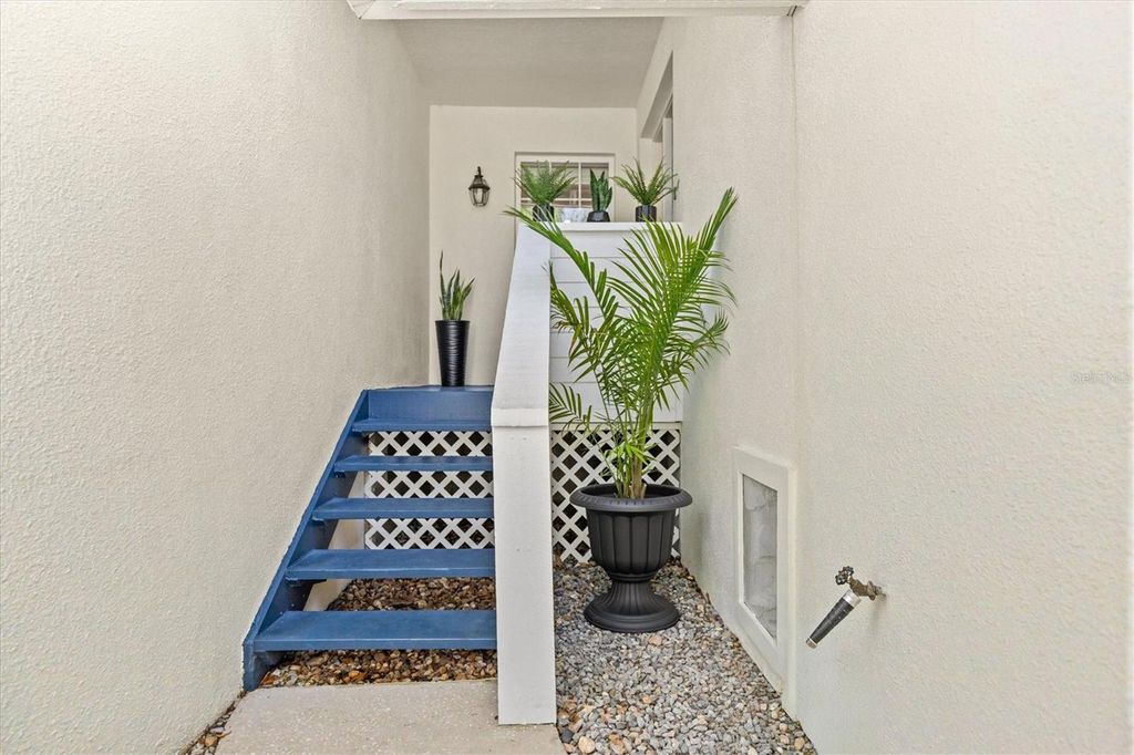 Photo of 5203 Bayshore Boulevard #14, Tampa, FL 33611 (MLS # TB8500687)