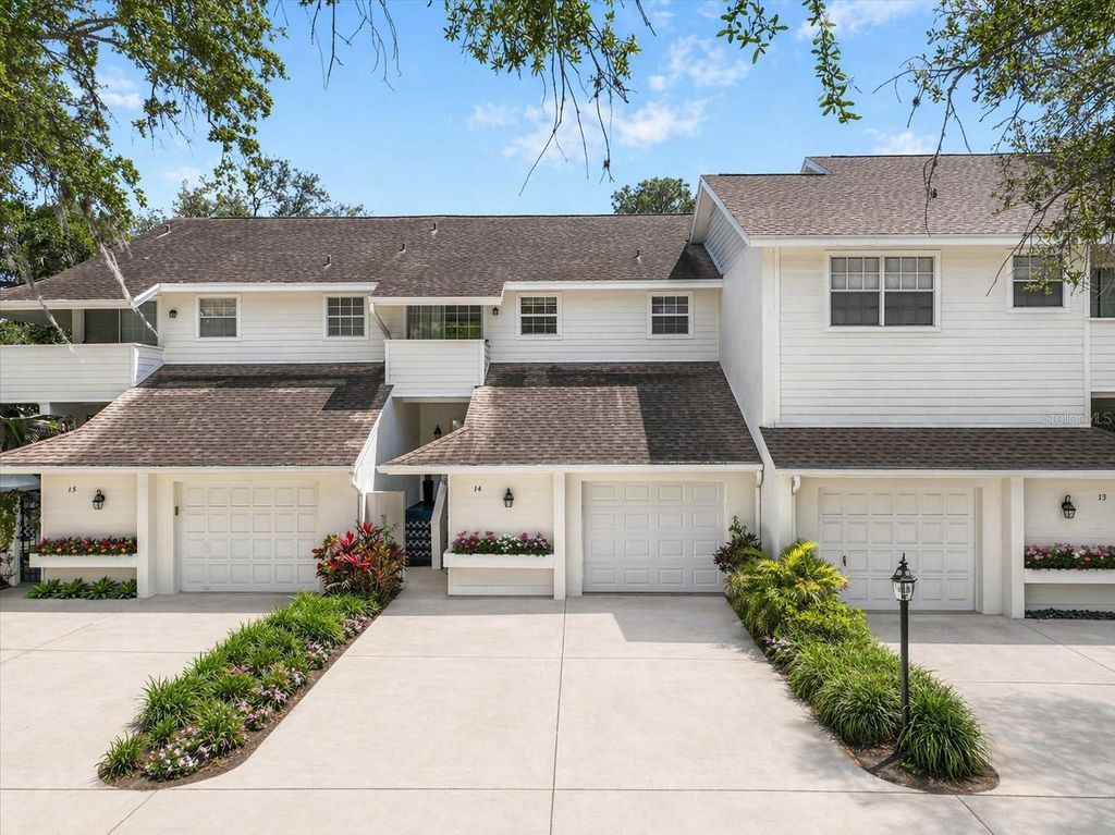 Photo of 5203 Bayshore Boulevard #14, Tampa, FL 33611 (MLS # TB8500687)