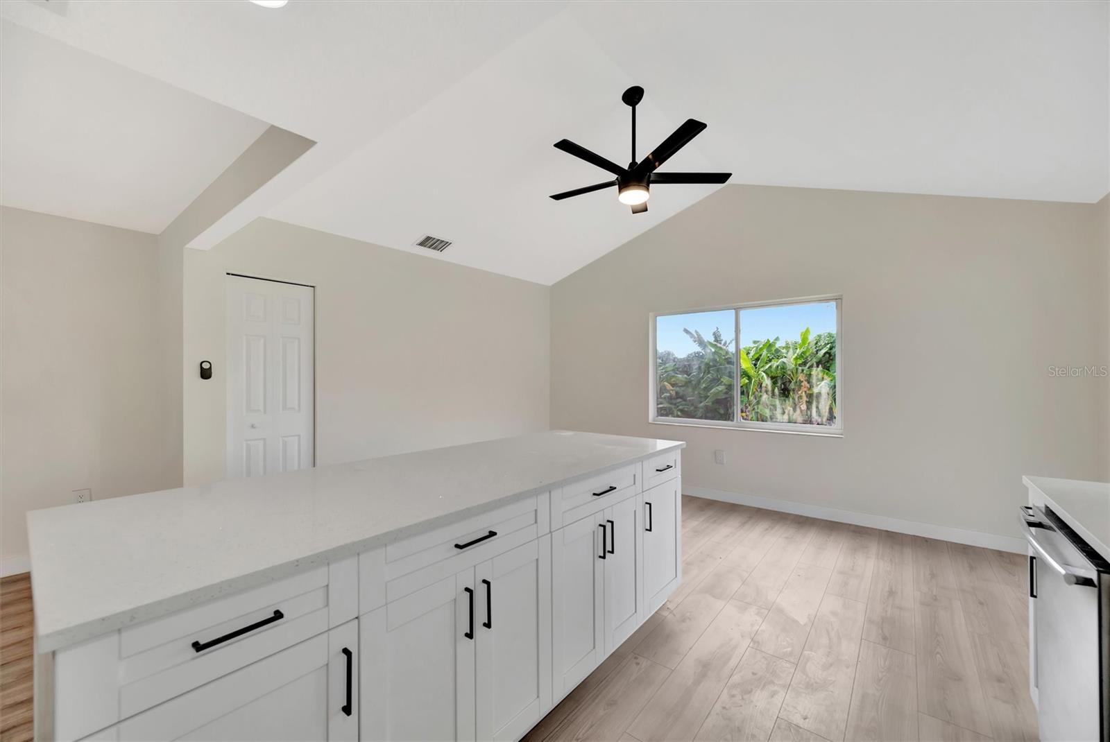 BAHIA VISTA - Residential
