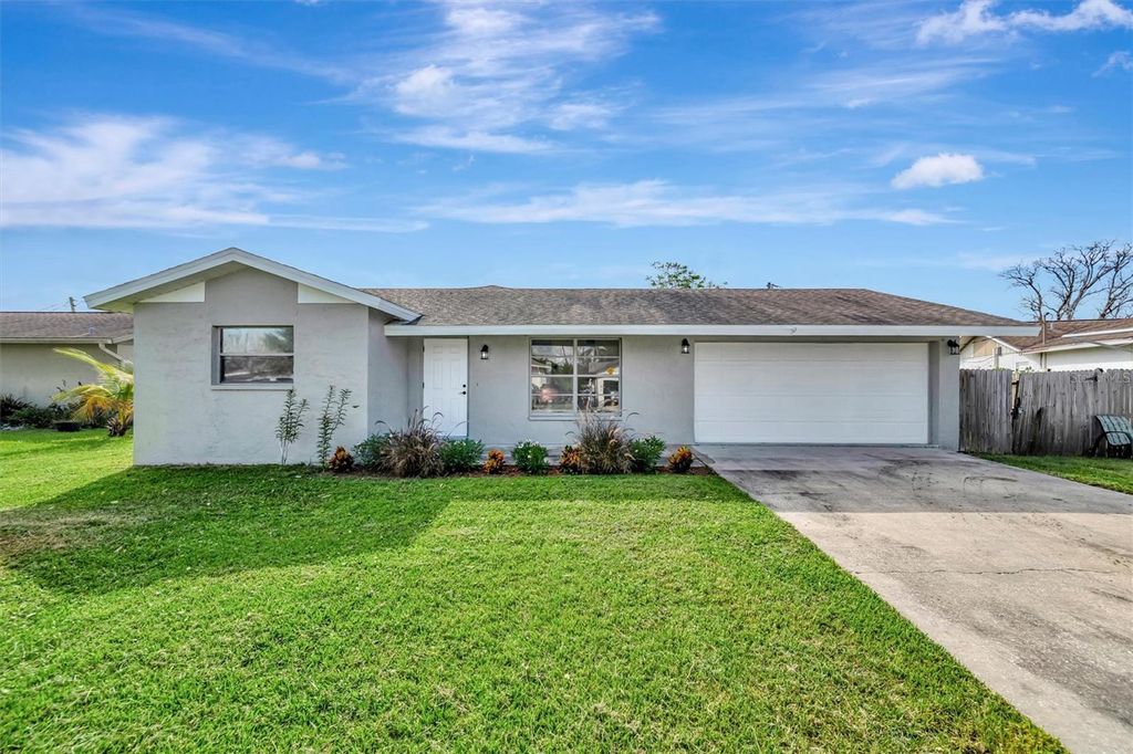 Photo of 2420 16th Street W, Palmetto, FL 34221 (MLS # A4667074)