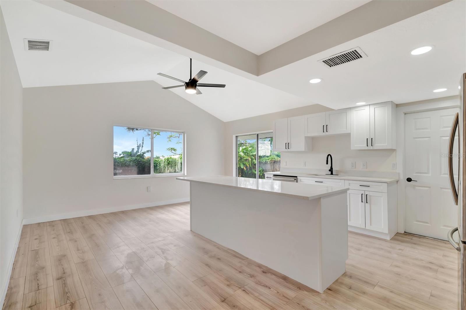 BAHIA VISTA - Residential