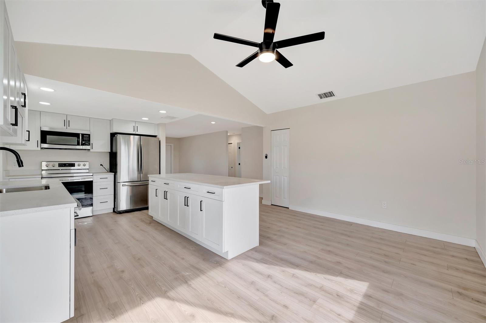 BAHIA VISTA - Residential