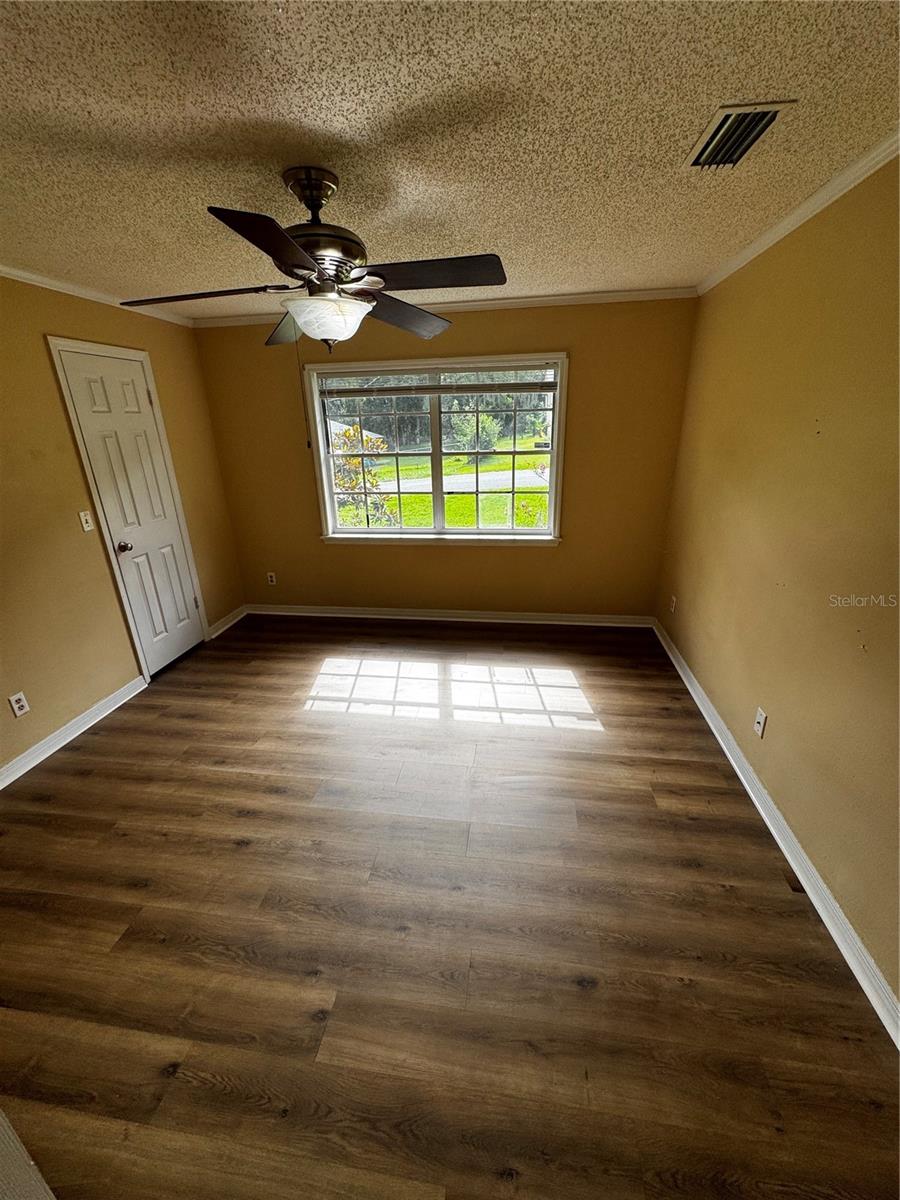 MOUNT DORA SUNSET HEIGHTS - Residential Lease