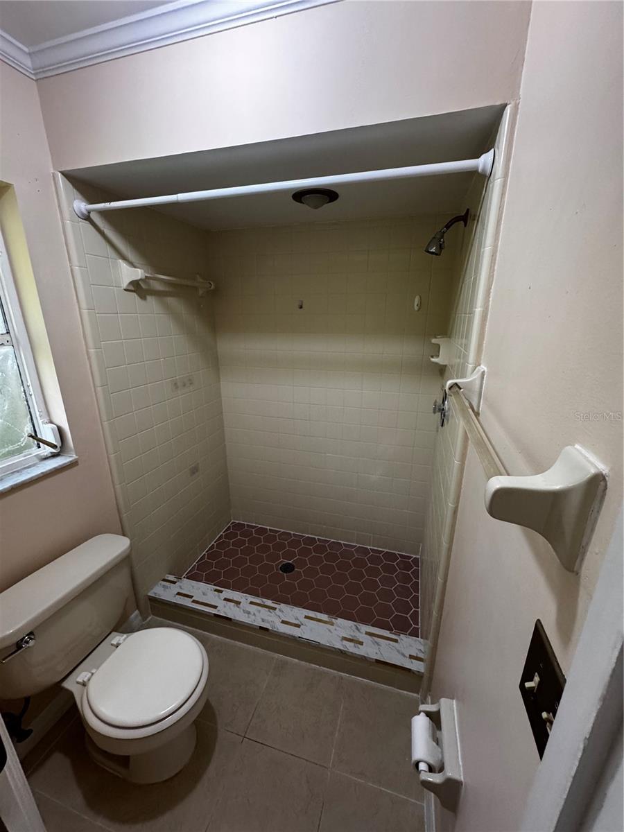 MOUNT DORA SUNSET HEIGHTS - Residential Lease