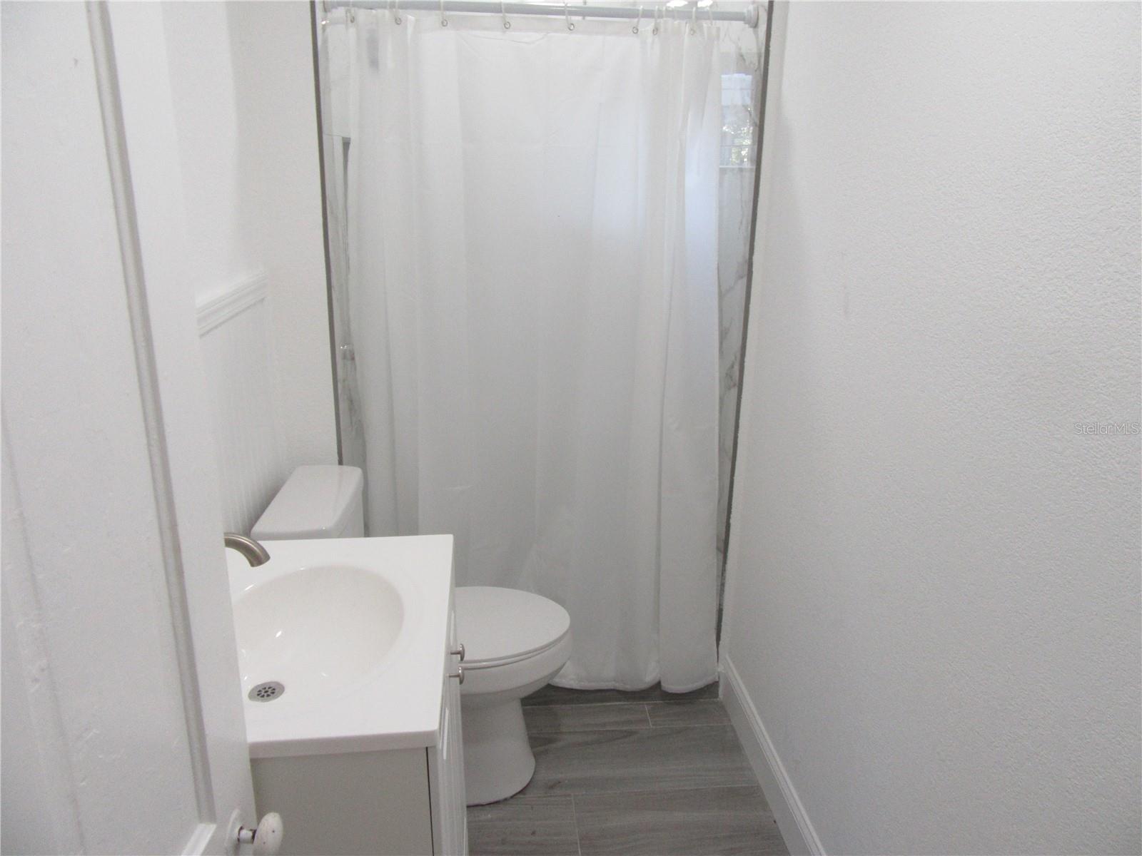 THORNTONS ADD - Residential Lease