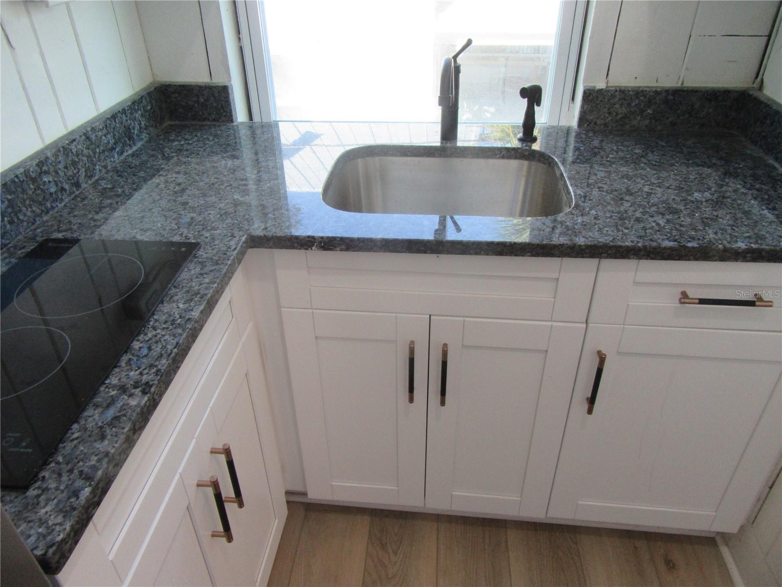 THORNTONS ADD - Residential Lease