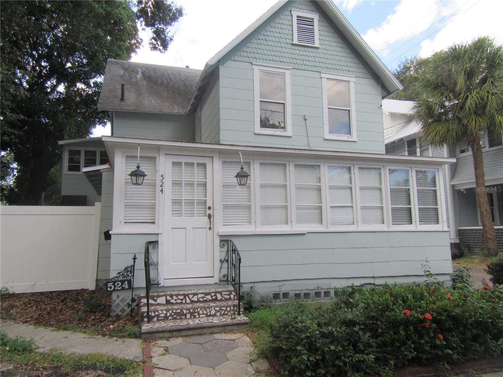 THORNTONS ADD - Residential Lease