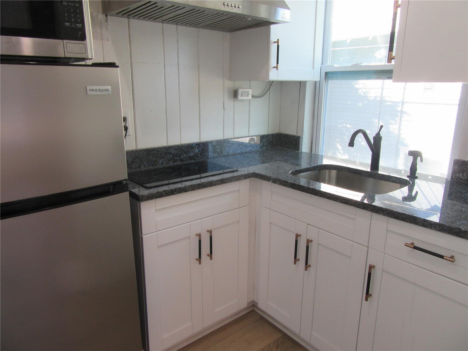 THORNTONS ADD - Residential Lease