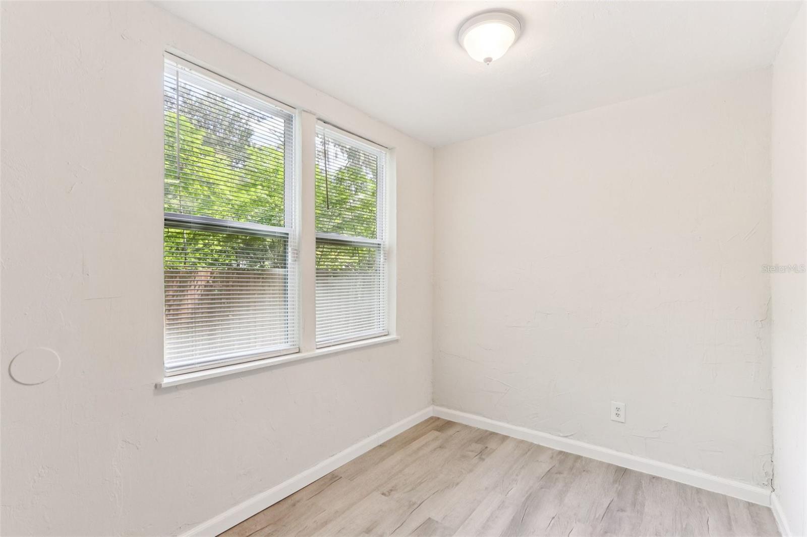 SEOLA WILLIAMSONS ADD - Residential