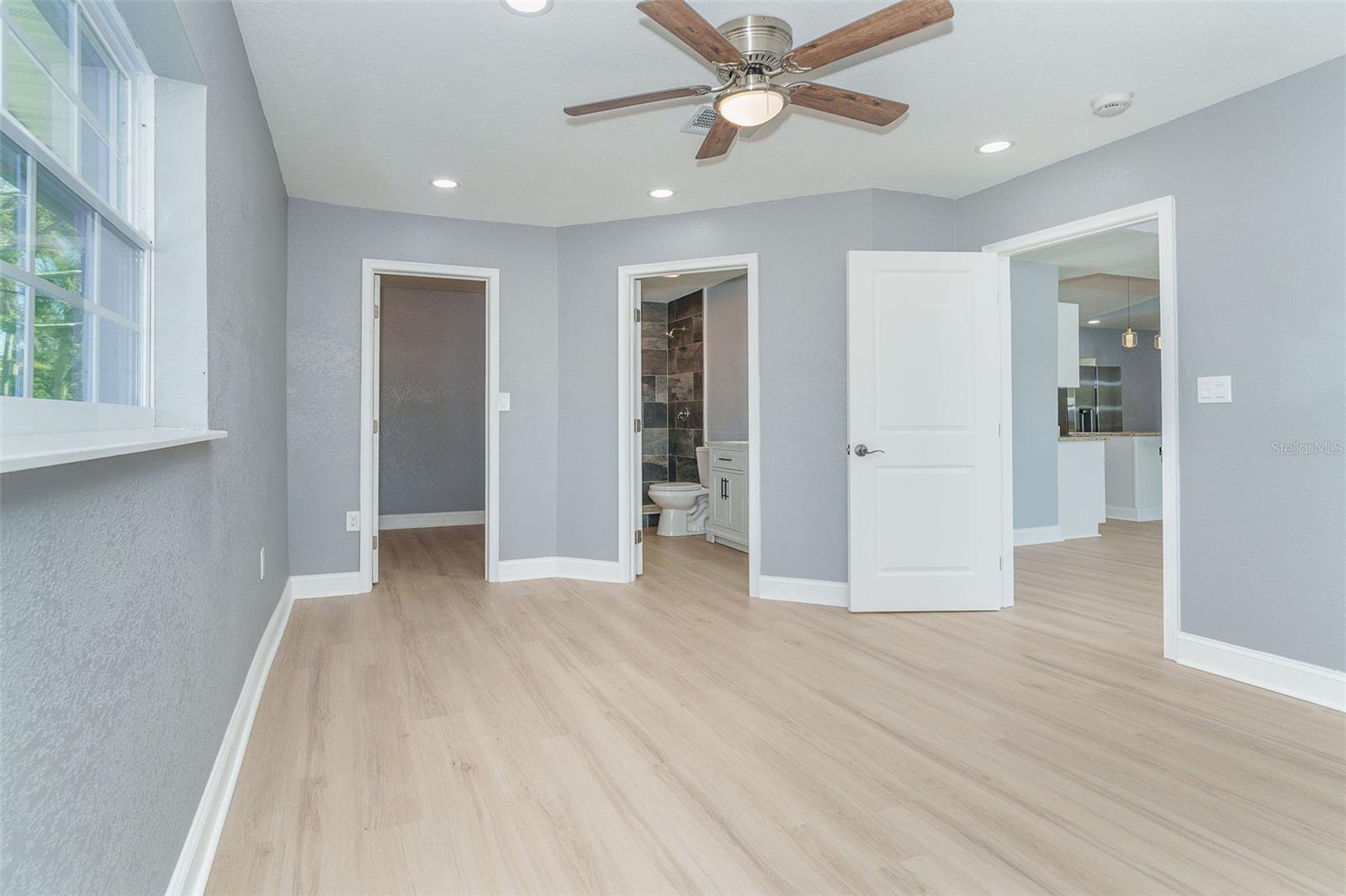 PINE COVE - Residential