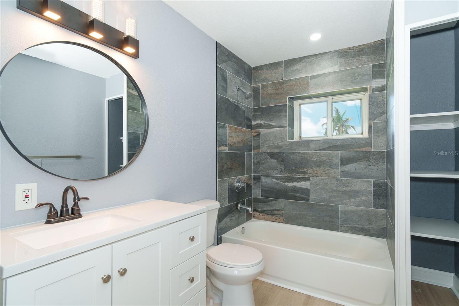 PINE COVE - Residential