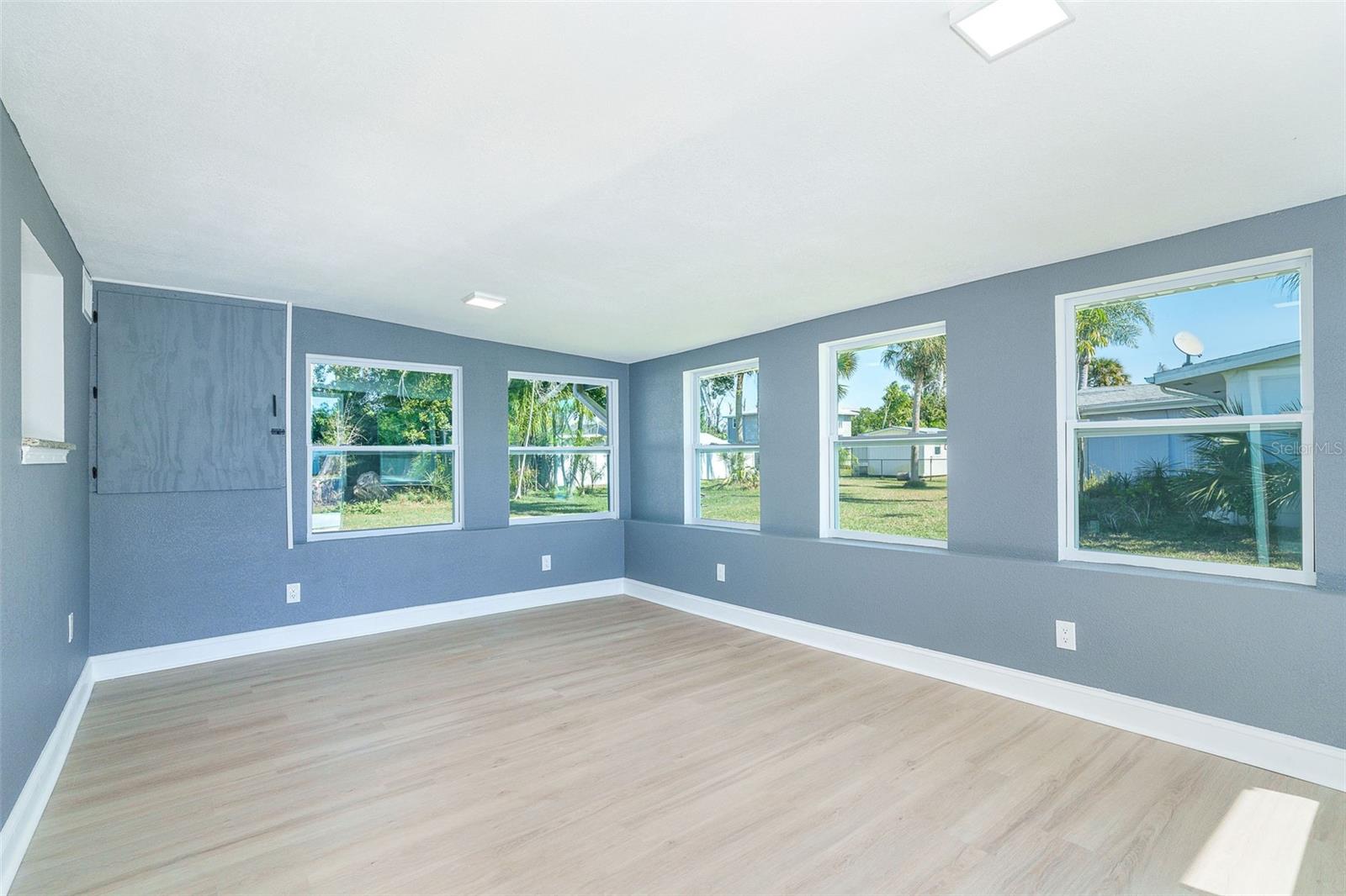 PINE COVE - Residential