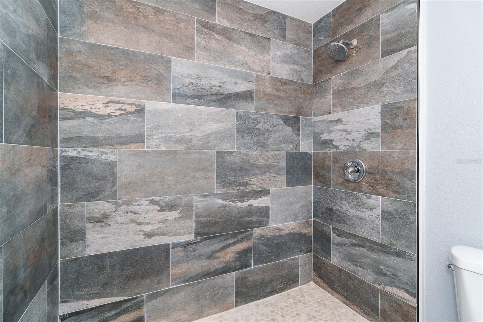 PINE COVE - Residential