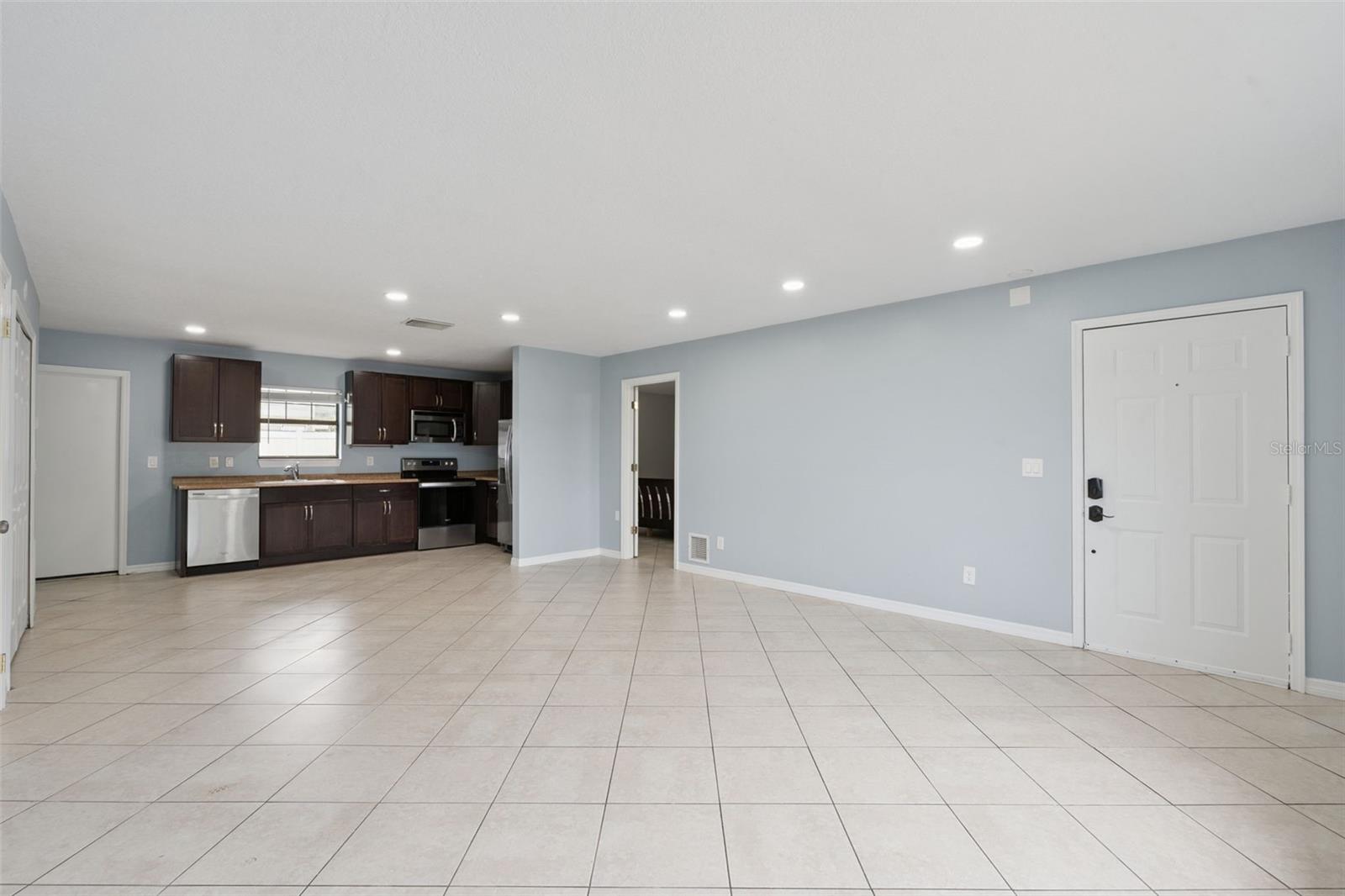 FERNBROOK TRAILS - Residential