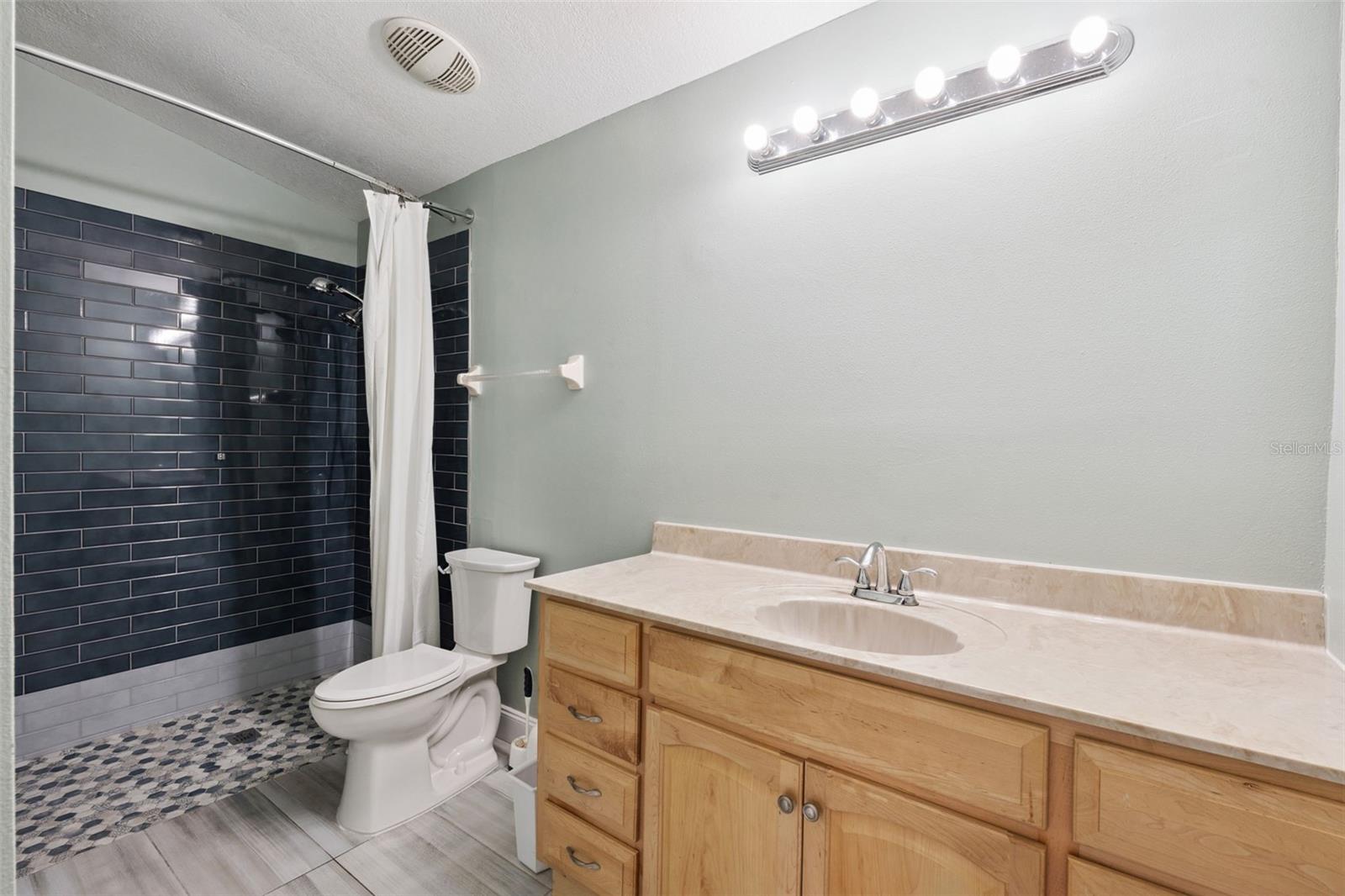 FERNBROOK TRAILS - Residential