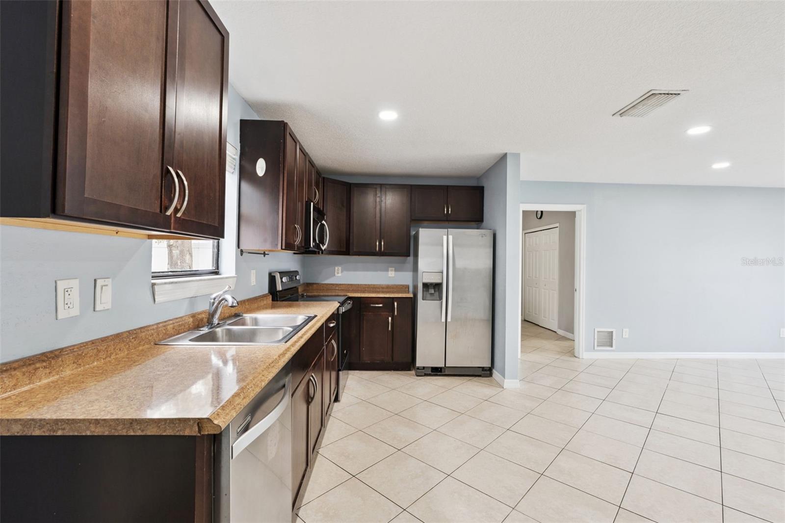 FERNBROOK TRAILS - Residential