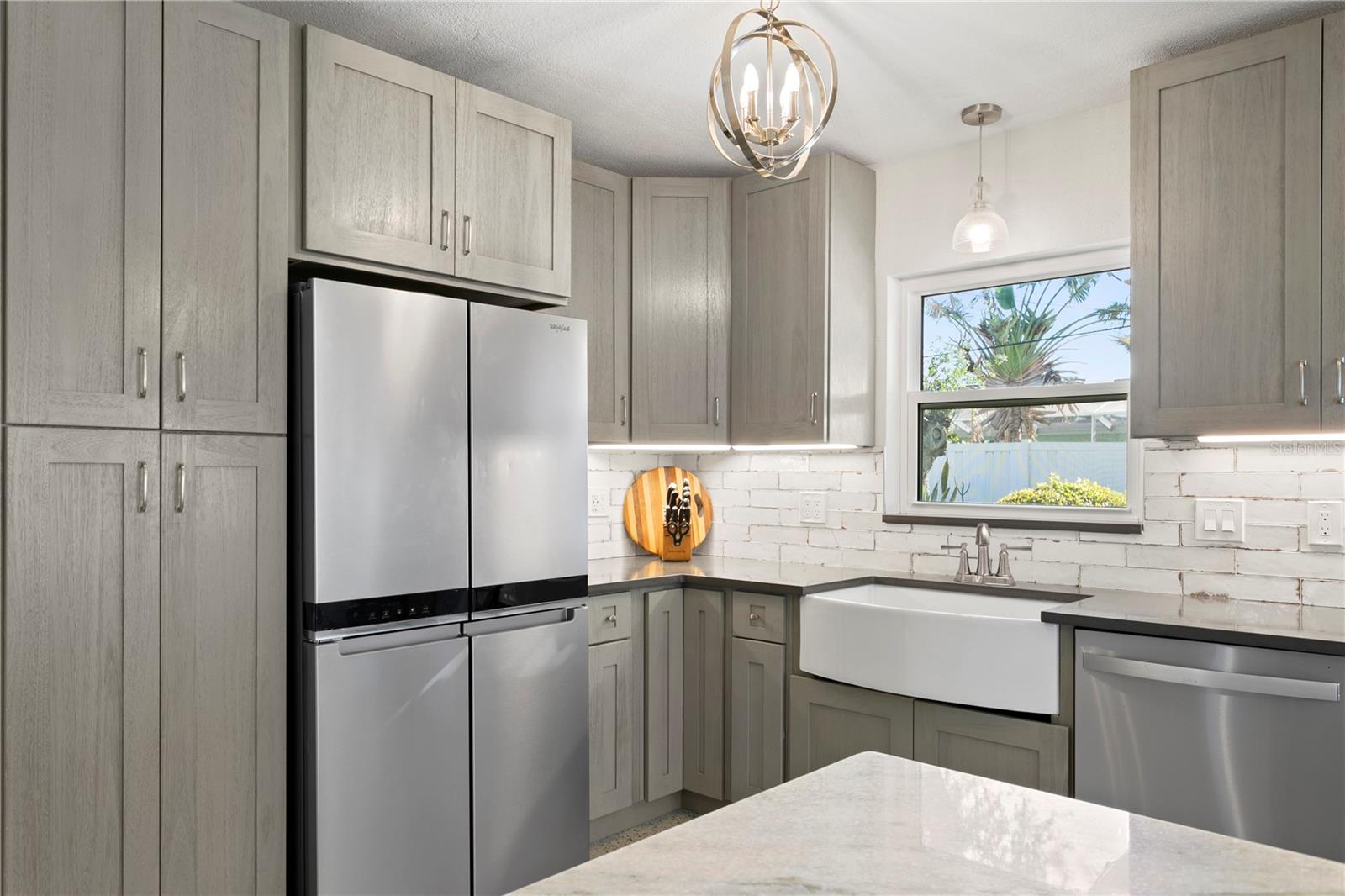 PASADENA ISLE - Residential