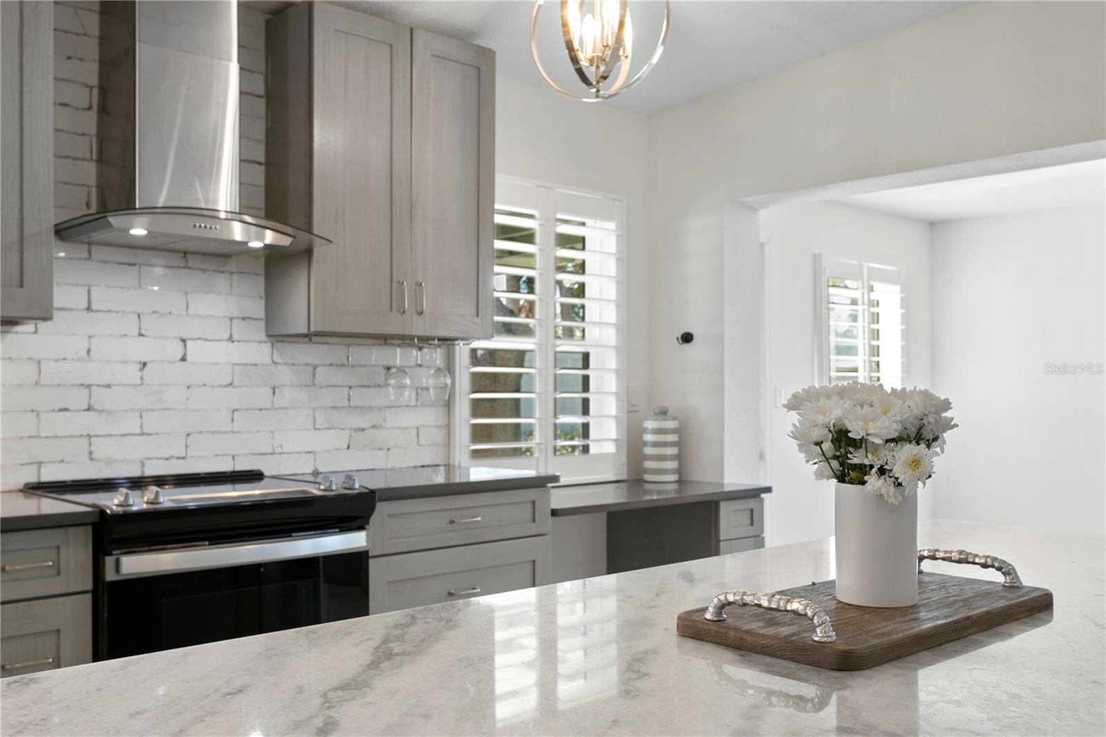 PASADENA ISLE - Residential