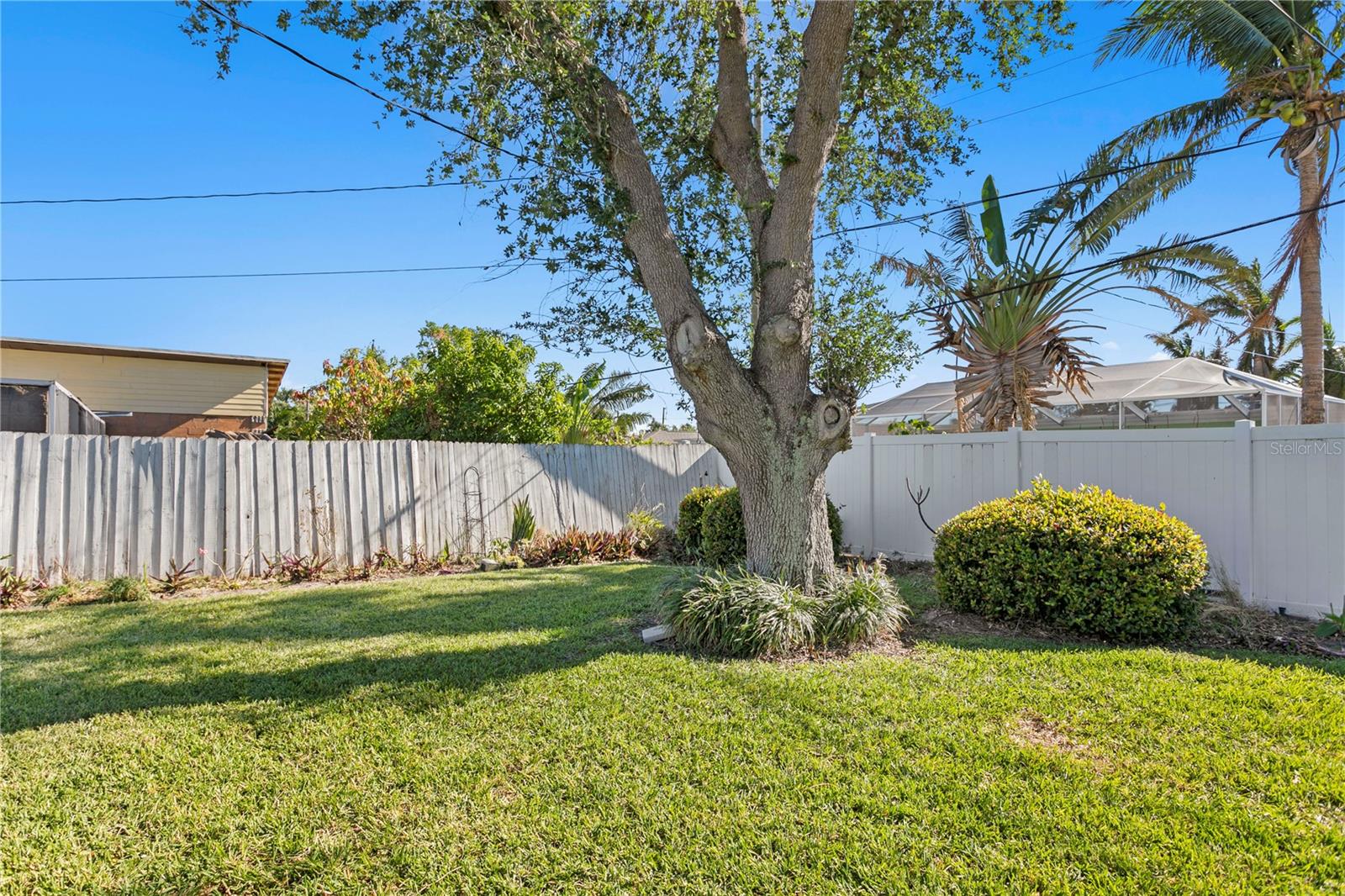 PASADENA ISLE - Residential