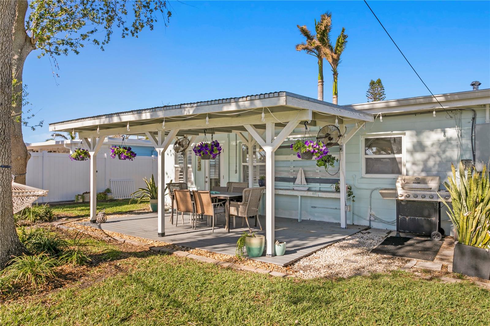 PASADENA ISLE - Residential