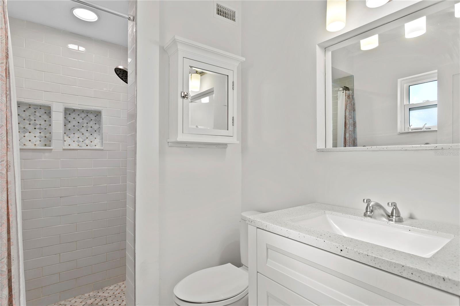 PASADENA ISLE - Residential