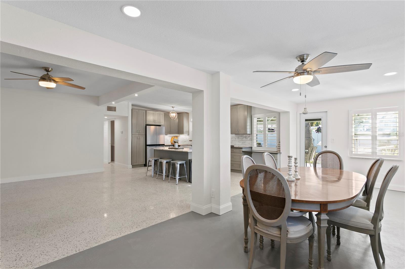 PASADENA ISLE - Residential