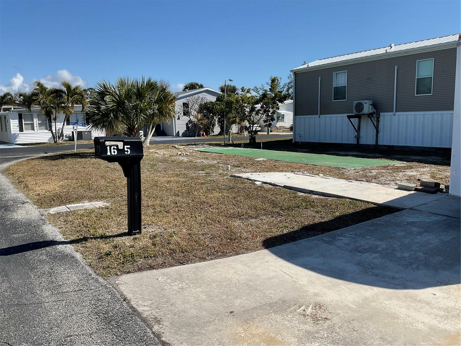 VENICE BAY ADULT PARK - Land