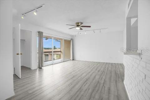 SANDY COVE - Residential