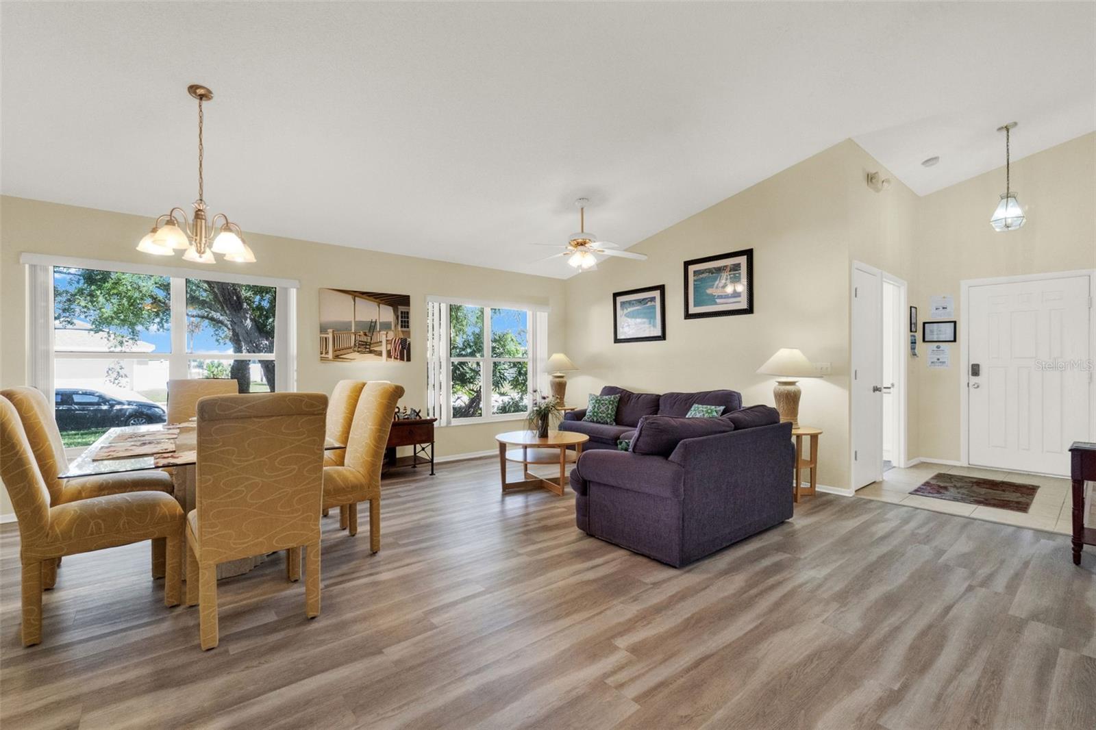 550 CASTLEMAIN CIRCLE