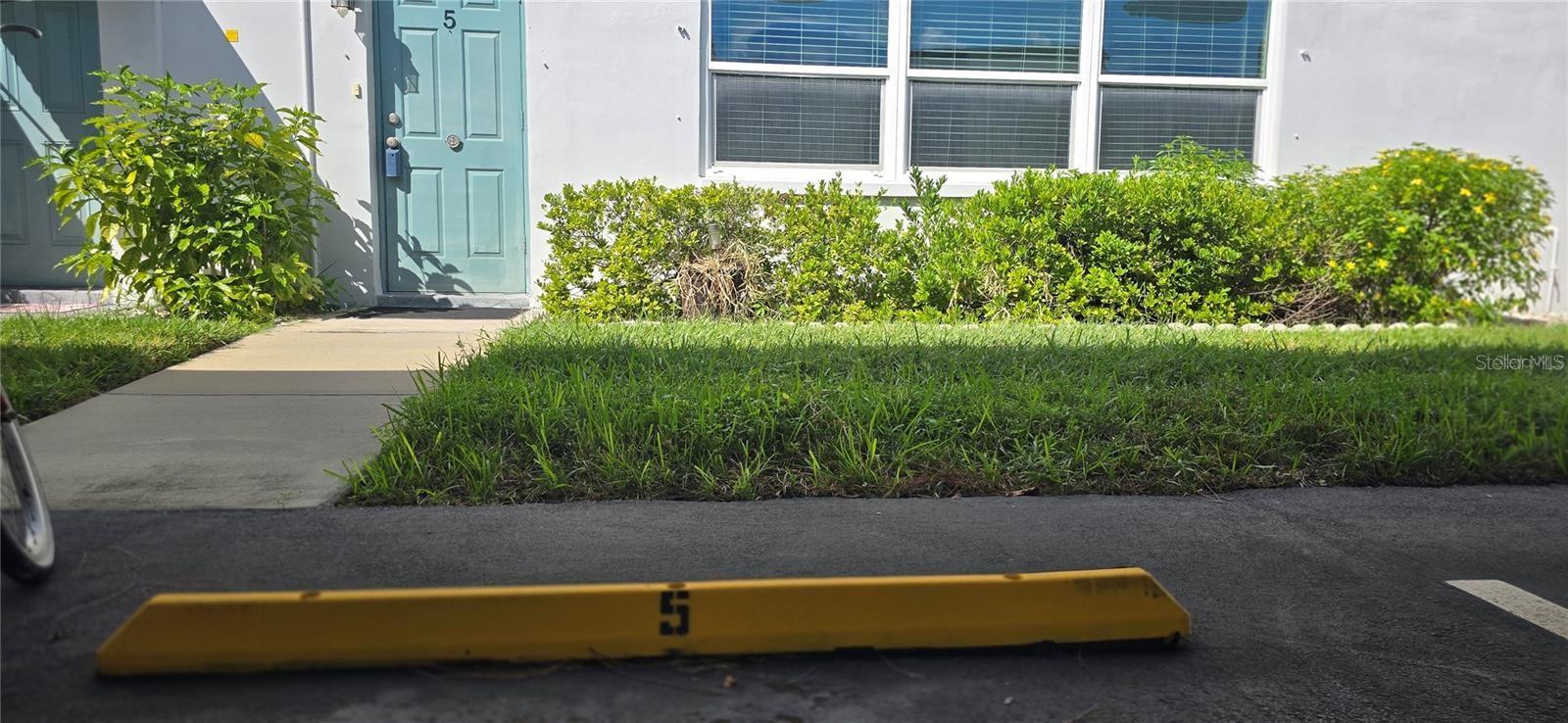 PARADISE SHORES - Residential