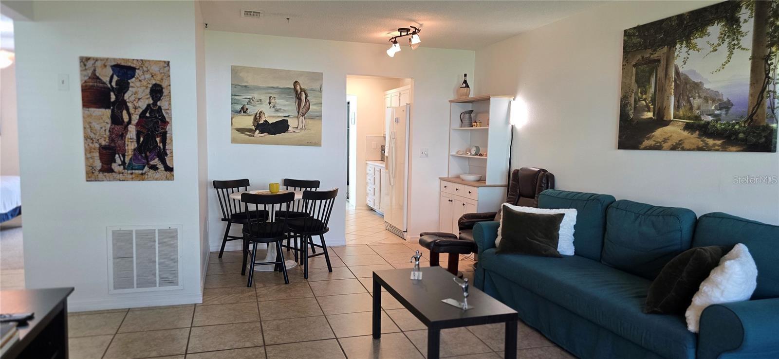 PARADISE SHORES - Residential