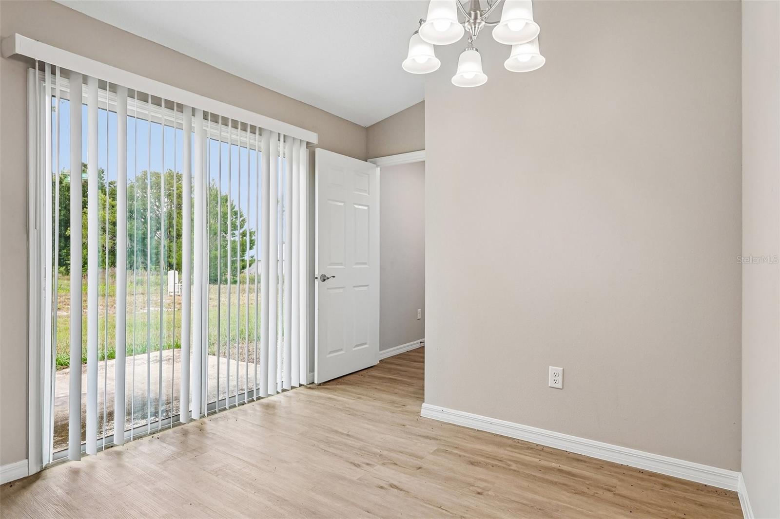 SILVER SPGS SHORES UN 31 - Residential
