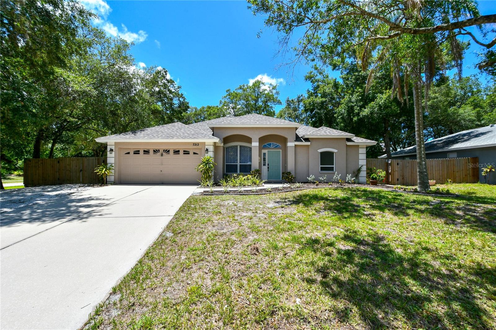 One or more photo(s) has been virtually staged. ** Monthly Rental Only. Price does not include Taxes and fees **
Your family will be close to everything when you stay at this centrally-located haven. Haven Hideaway offers the best in being part of the Sarasota full scene! Restaurants, convenient shops, close to golf and beaches with an abundance of attractions and sights! Around the corner from Hwy 75. 15 minutes to Siesta Key N bridge and the gateway to Beach Paradise!
Bring and park your boat! Spend your days unwinding in the heated pool surrounded by lush tropical paradise and soothing water fountains. Super convenient and centrally located close to golf, activities and 75. 20 minutes to Siesta Key and downtown Sarasota. Large yard with fire pit to enjoy. Quiet residential neighborhood of mostly single family residences.
Beach umbrella, chairs and towels supplied with your stay so no need to pay extra rental fees . Bikes are also at the property for your use. We also provide a starter supply of toiletries and cleaning/laundry supplies. Room for an extra vehicle in the driveway. Come and live the charmed Sarasota Life! Travel with confidence.
Plenty of space in and out! Bring your boat and park it in the driveway! Large yard and screened in lanai and lush tropical heated pool to spend outdoors any time of the day! Covered patio sitting area in the screened in pool lanai to rest, read a book, work, dine and play! This home even has a basketball net in the driveway! This large 3 bedroom 2 bath plus screened in pool has room for all your friends or family! Comfortably fitting up to 8 guests.