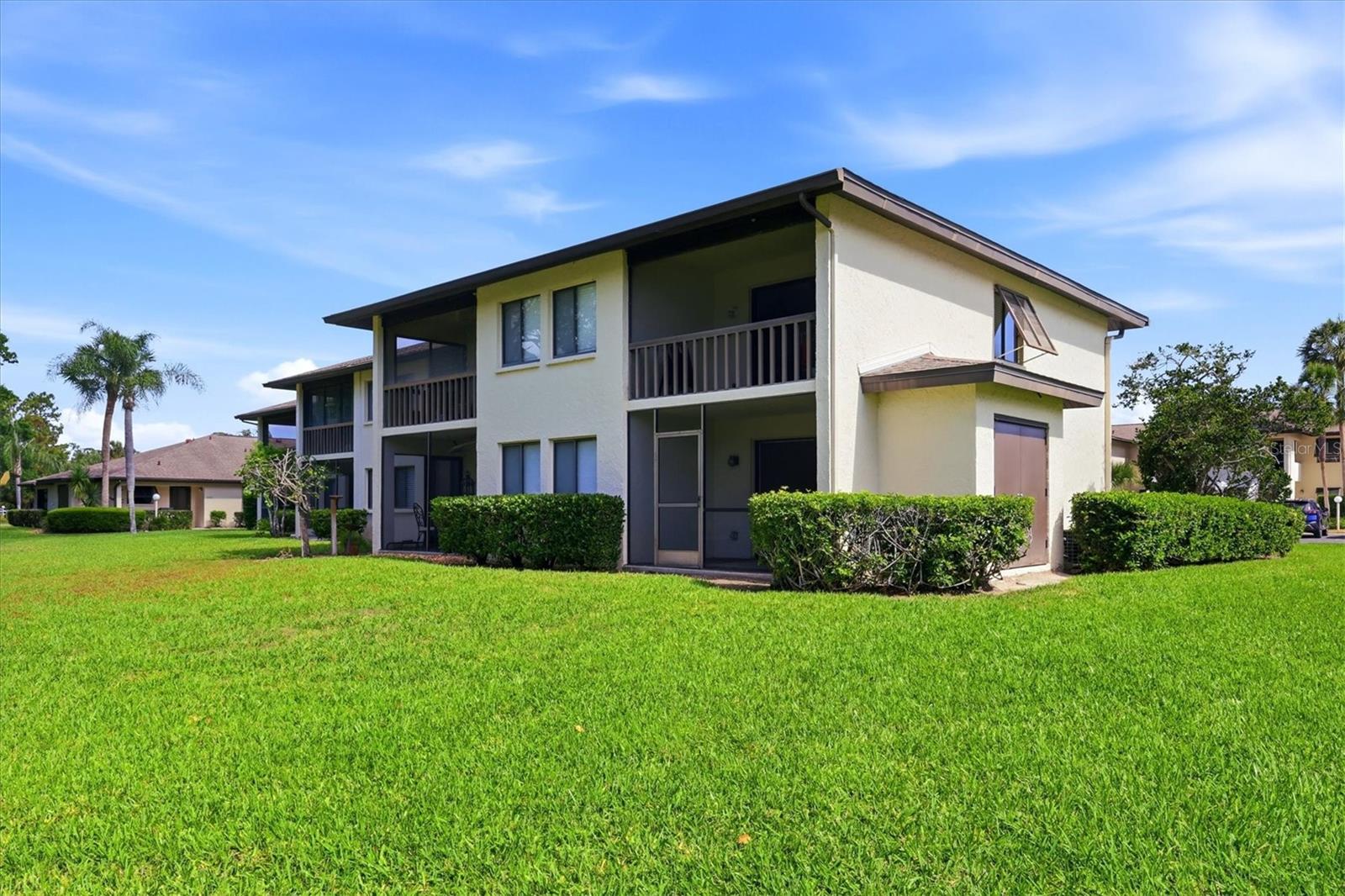 LONGWATER CHASE / THE MEADOWS - Residential