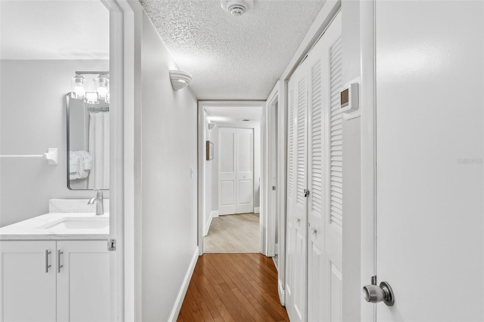 SARASOTA SURF & RACQUET - Residential