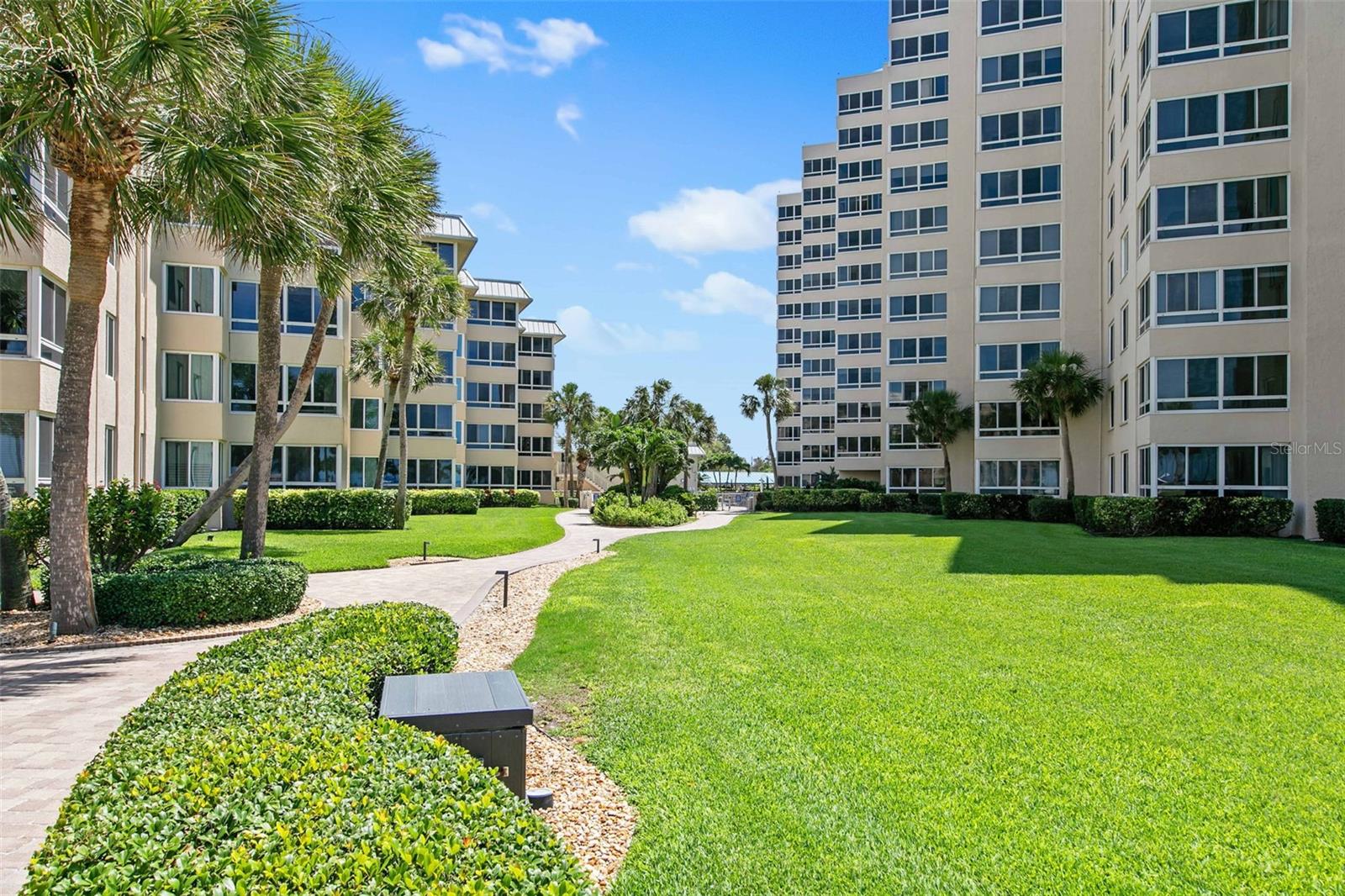 SARASOTA SURF & RACQUET - Residential