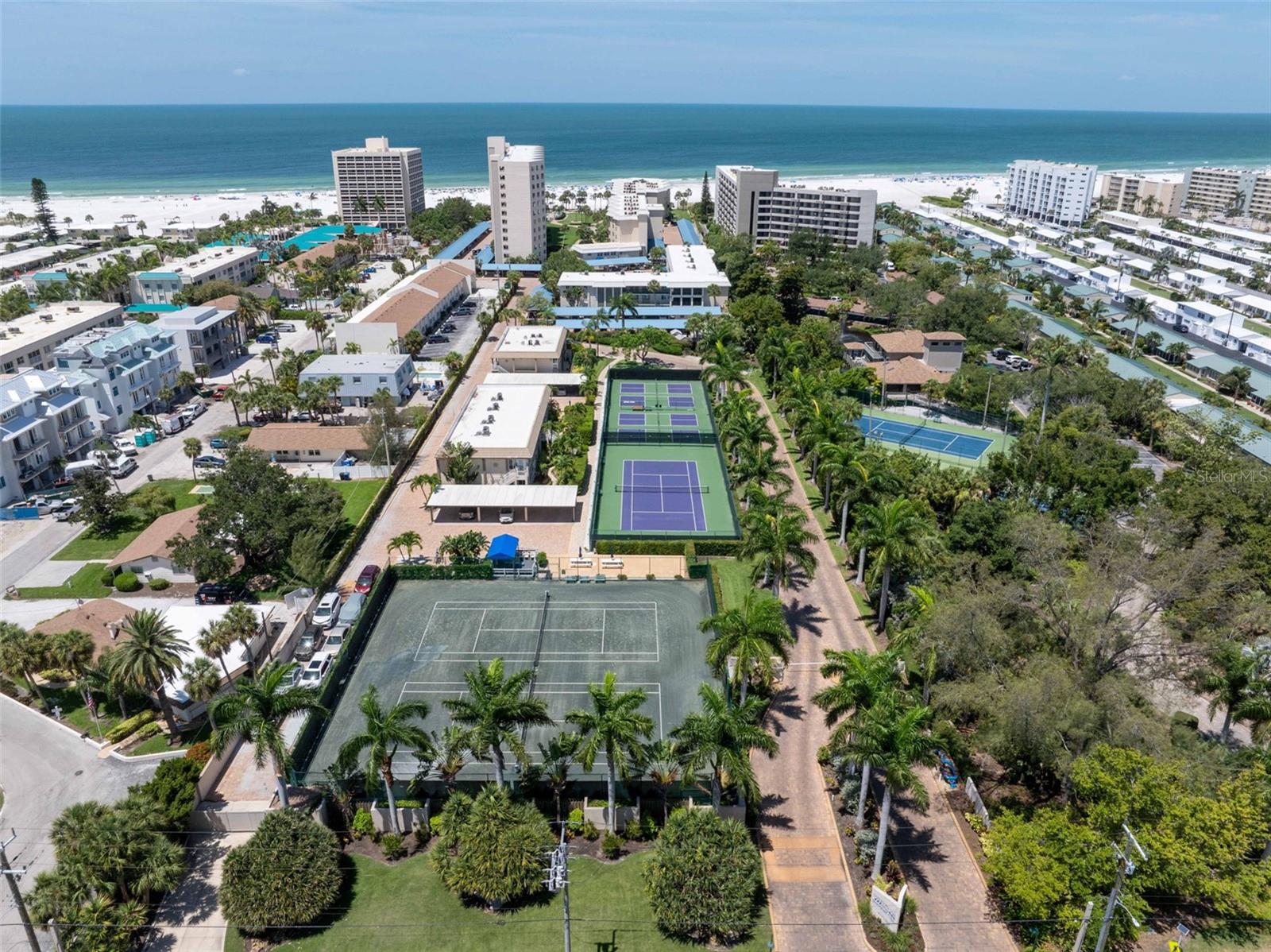 SARASOTA SURF & RACQUET - Residential