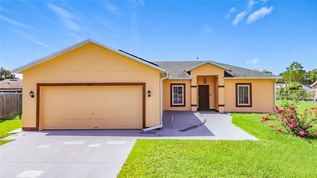 Photo of 1014 Deddington Place, Kissimmee, FL 34758 (MLS # O6433803)