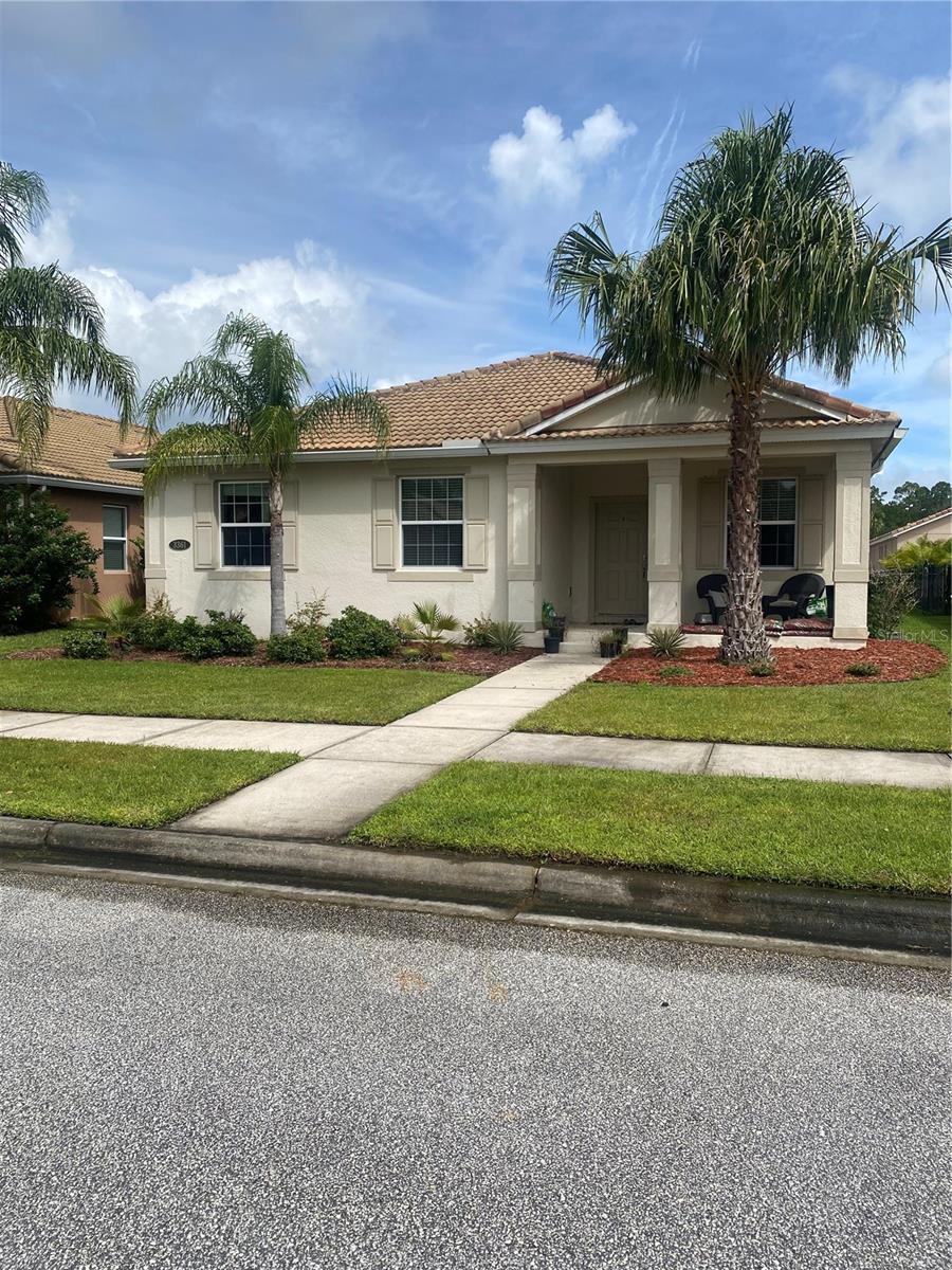** Owner highly motivated and willing to assist with Closing Costs! ** Welcome to this beautifully maintained 4-bedroom, 2-bathroom block home located in the highly desirable Venetian Bay community. With 2,165 sq ft of living space, this home offers a perfect blend of comfort, style, and functionality.
Step into the heart of the home — a modern kitchen featuring granite countertops, stainless steel appliances, a large center island, and a generous walk-in pantry, ideal for everyday living and entertaining. The expansive family room flows effortlessly into a screened-in porch, offering the perfect spot to relax and enjoy Florida’s beautiful weather.
Venetian Bay is known for its incredible lifestyle amenities, including championship golf courses, a resort-style community pool, scenic nature trails, and a charming town center with shops and dining. Whether you're looking to stay active or simply unwind, this community has something for everyone.
Don't miss your chance to own a spacious home in one of the area's most vibrant communities. Schedule your private tour today! All information is deemed to be accurate but is not guaranteed.