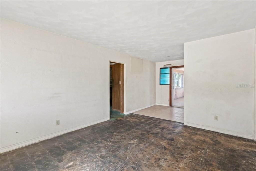 Photo of 801 Lewis Drive, Daytona Beach, FL 32117 (MLS # V4946712)