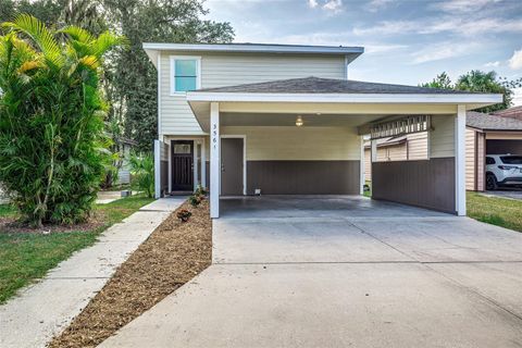 A home in LAKELAND