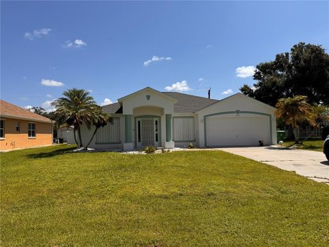 A home in PORT CHARLOTTE