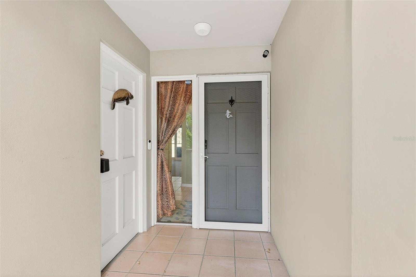 EAST BAY COUNTRY CLUB CONDO APTS - Residential