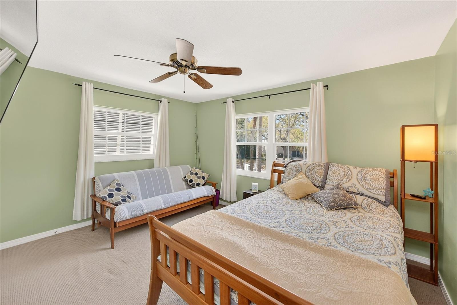 EAST BAY COUNTRY CLUB CONDO APTS - Residential