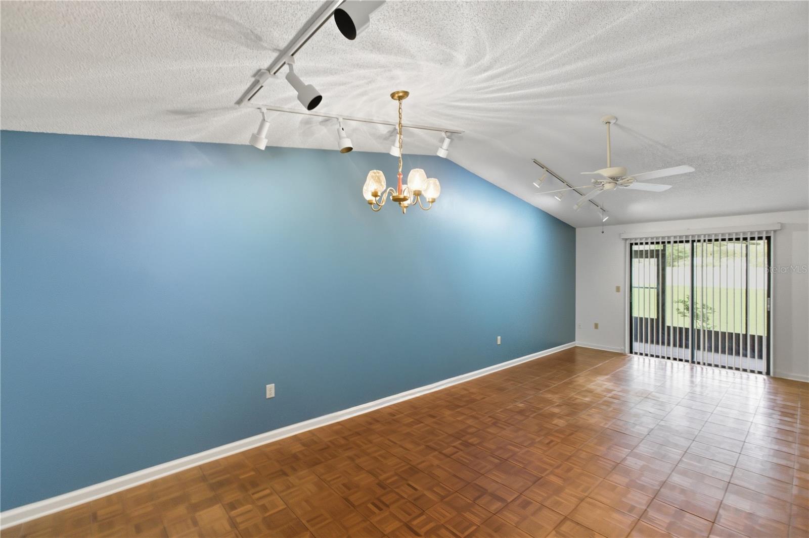 CORDOVA VILLAS - Residential